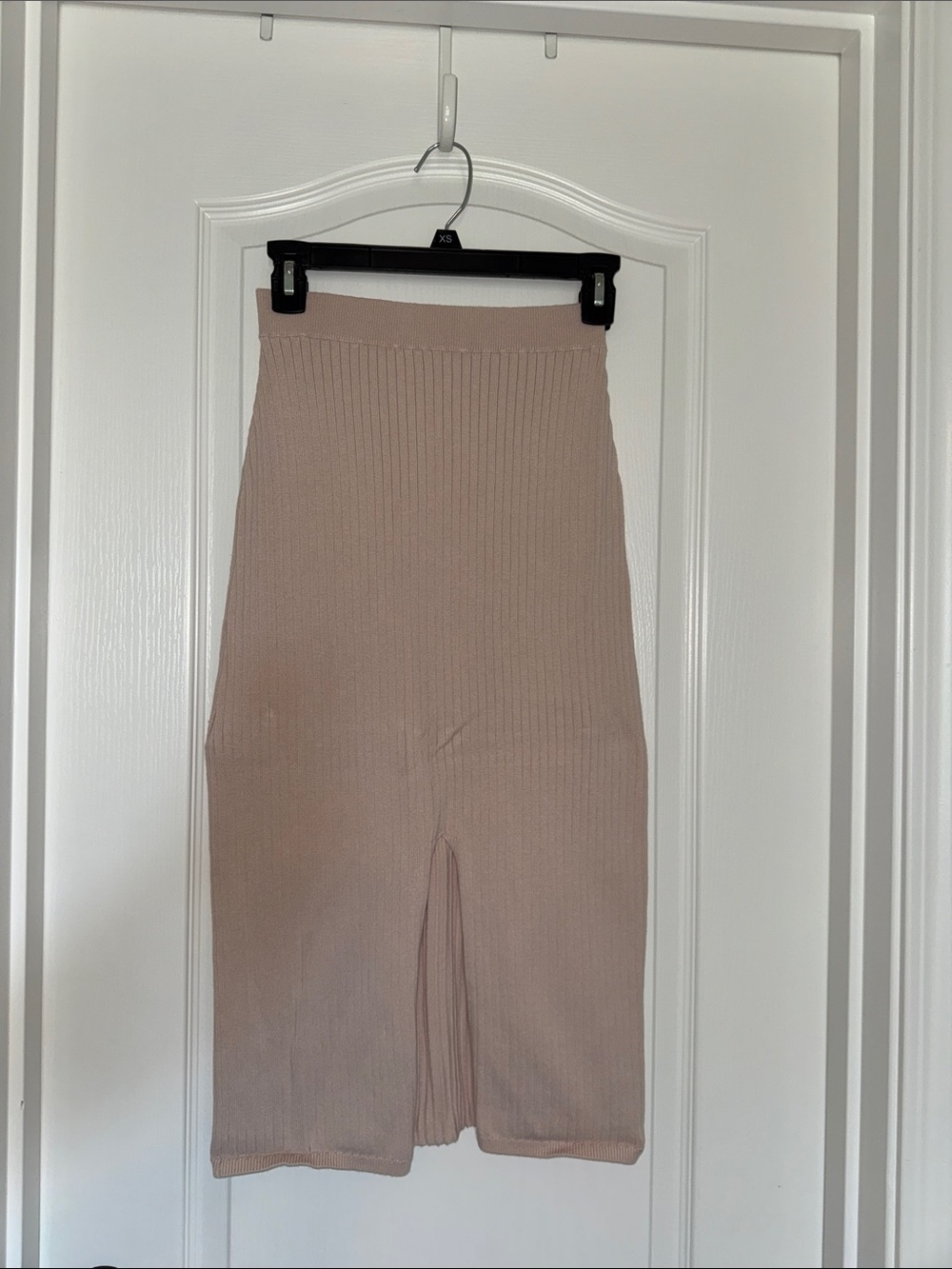 Ribbed Midi Skirt with Front Slit - Nude Pink